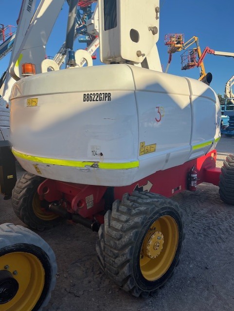 Sold - Articulated Boom Lift - View 3